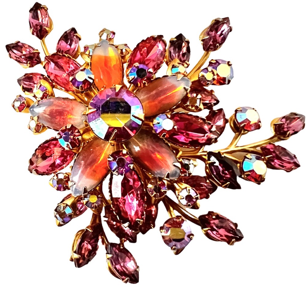Dazzling Vintage brooch Tiered Ombre Magenta Strawberry Pink Candy Retro Bling